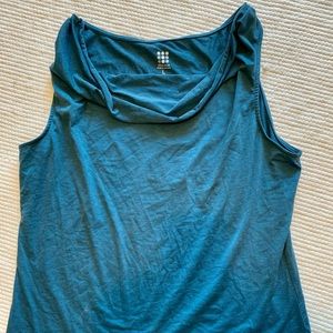 Title Nine turquoise tank top